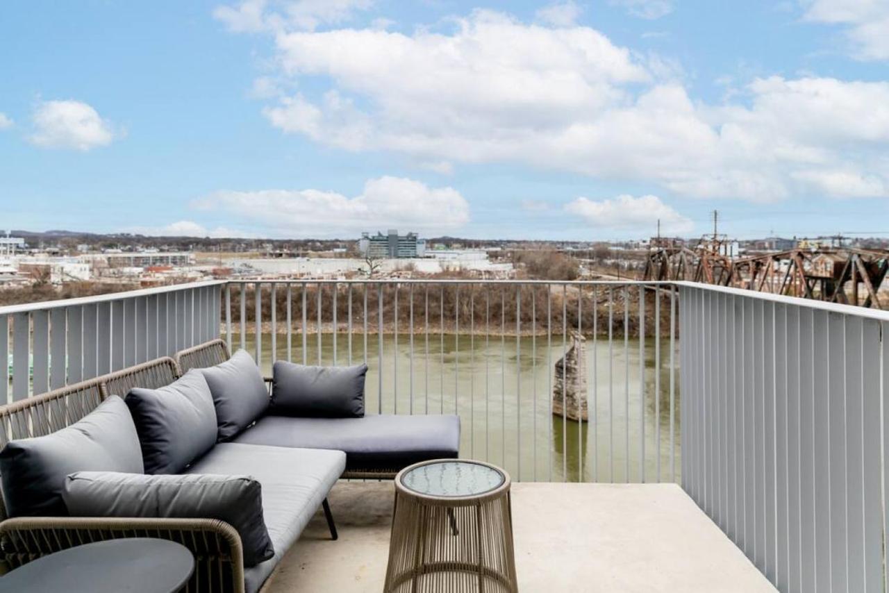 Stunning River View Condo Walk To Downtown Rooftop Patio Nashville Exterior foto