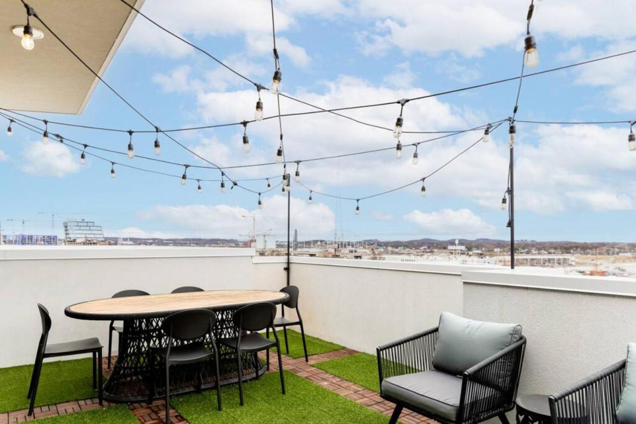 Stunning River View Condo Walk To Downtown Rooftop Patio Nashville Exterior foto